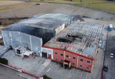 Cascajares vuelve a producir dos semanas después del incendio de su fábrica de Dueñas