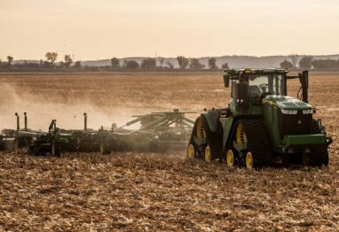 John Deere presenta su nueva maquinaria y tecnología autónoma en el CES 2025